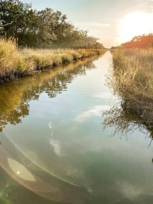 Spacious Camp with Canal Access and Beautiful Bay View